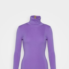 Model roláku z dílny Victorie Beckham, 11 430 Kč