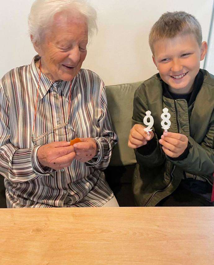 FOTO: Olga se dožila krásných let. – stránka 2029