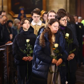 Studenti jsou stále otřeseni.