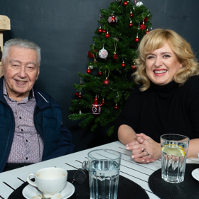 Josef Zíma byl předloni v prosinci hostem Milušky Bittnerové v pořadu Na kafeečko. Zavzpomínali spolu nejen na jeho nejslavnější roli prince Radovana, ale také pěveckou kariéru.