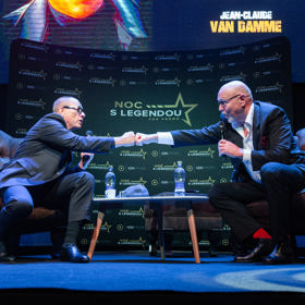 Jean-Claude van Damme našel v osobnosti Marka Vašuta zalíbení. 