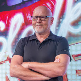 Marek Vašut ovšem exceluje také v muzikálech, například ve Sladkém mámení.