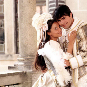 Markýtka (Michaela Kuklová) a Honza (Miroslav Šimůnek) v pohádce Z pekla štěstí.