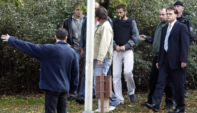 FOTO: Lubina při rekonstrukci zločinu na Karlově náměstí.