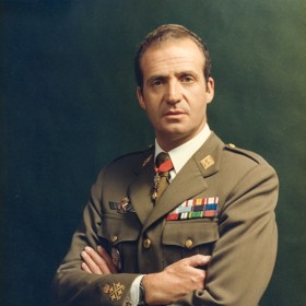 I když dnes žije v exilu a nikdo se k němu moc nehlásí, kdysi býval Juan Carlos jedním z nejslavnějších mužů světa a celkem štramák.