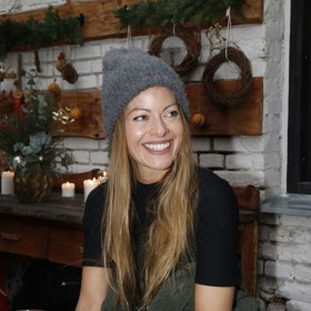 Hana Holišová přišla na tiskovku Novy s úsměvem na rtech. 