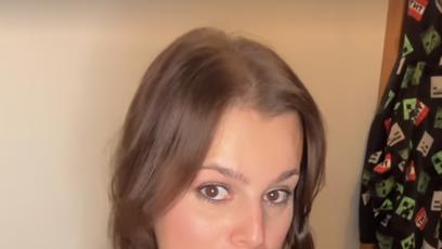 FOTO: Ornella Koktová je na svůj nový účes pyšná.