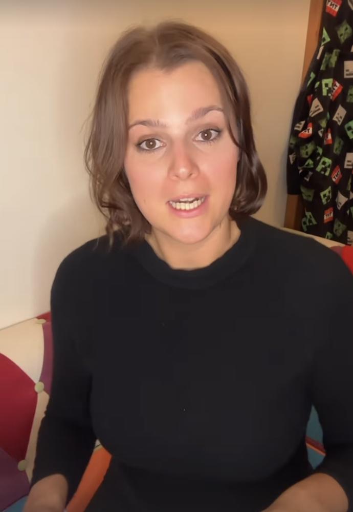 FOTO: Ornella Koktová se rozhodla pro změnu. – stránka 461