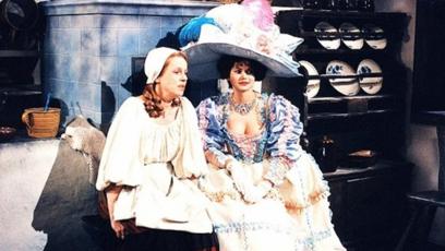 FOTO: Iva Janžurová a Ivana Andrlová v pohádce Ať přiletí čáp, královno!.