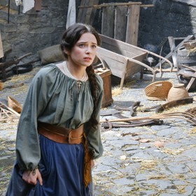 Naději získá díky zakleté Julii (Katarína Krajčovičová).