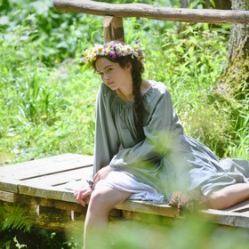 Pokud se Jurajovi povede osvobodit Julii, dá mu svůj poslední zlatý dukát. A on si konečně bude moci koupit lístek na svou vysněnou cestu...