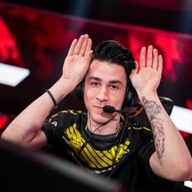 Twisten Foundation pomáhá teenagerům s psychickými potížemi a jejich rodičům. Loni řešili téměř 400 případů.