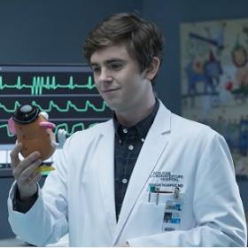 Freddie Highmore v seriálu Dobrý doktor.