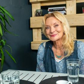 Herečka Vilma Cibulková navštívila talk show Miluše Bittnerové Na kafeečko.