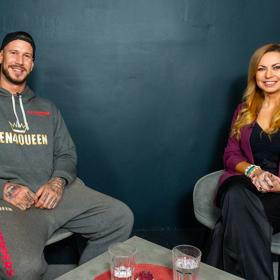 Hostem Báry Hlaváčkové byl tentokrát striptér Martin Ryan.