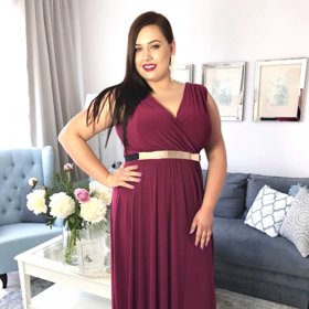 Postava typu jablko: Šaty s páskem Salma ve vínové barvě, Get the Look Boutique, 1 990 Kč