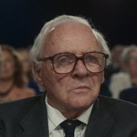 Role postaršího Nicholase Wintona se zhostil Anthony Hopkins.
