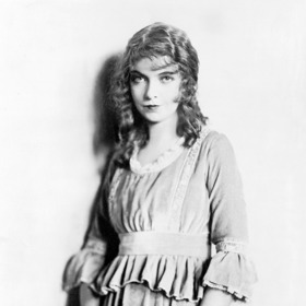 "Se špatnými mravy se dá projít životem, ale s dobrými je to jednodušší."