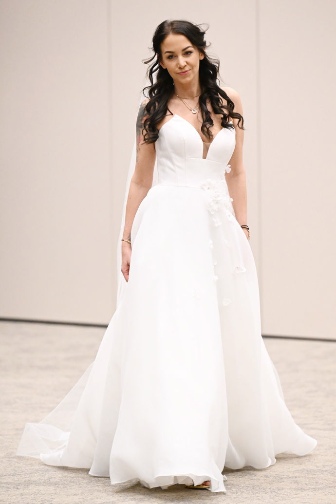 FOTO: Agáta Hanychová na mole. – stránka 1633