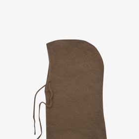 Kukla z hladkého úpletu, Pull & Bear, 399 Kč