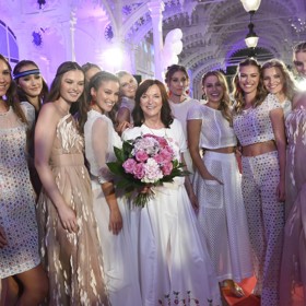 Beata Rajská pořádá několikrát do roka pompézní módní přehlídky, na kterých prezentuje své aktuální kolekce.