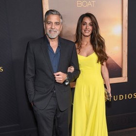 Budoucí nevěstu mu tam při cestě do Cannes zavezl společný kamarád.