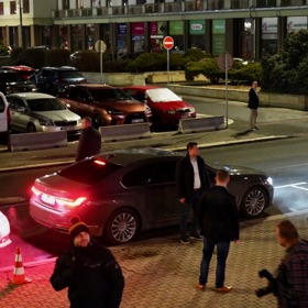 Má ale s sebou ochranku jako prezident.