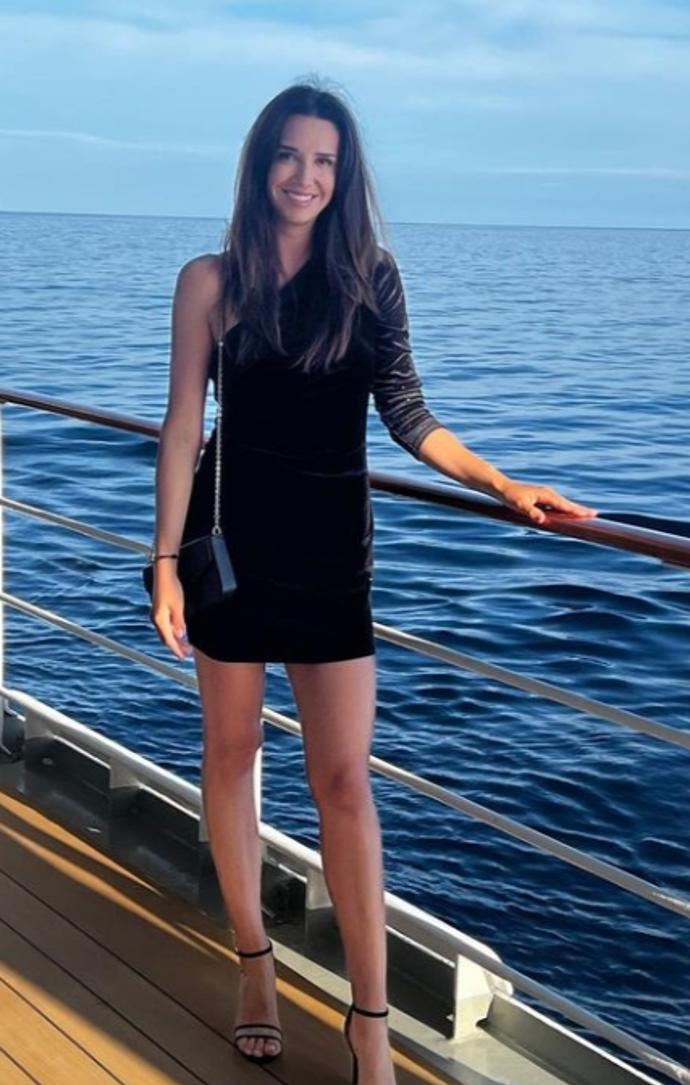 FOTO: Michaela Buschová a její dlouhé nohy. – stránka 43
