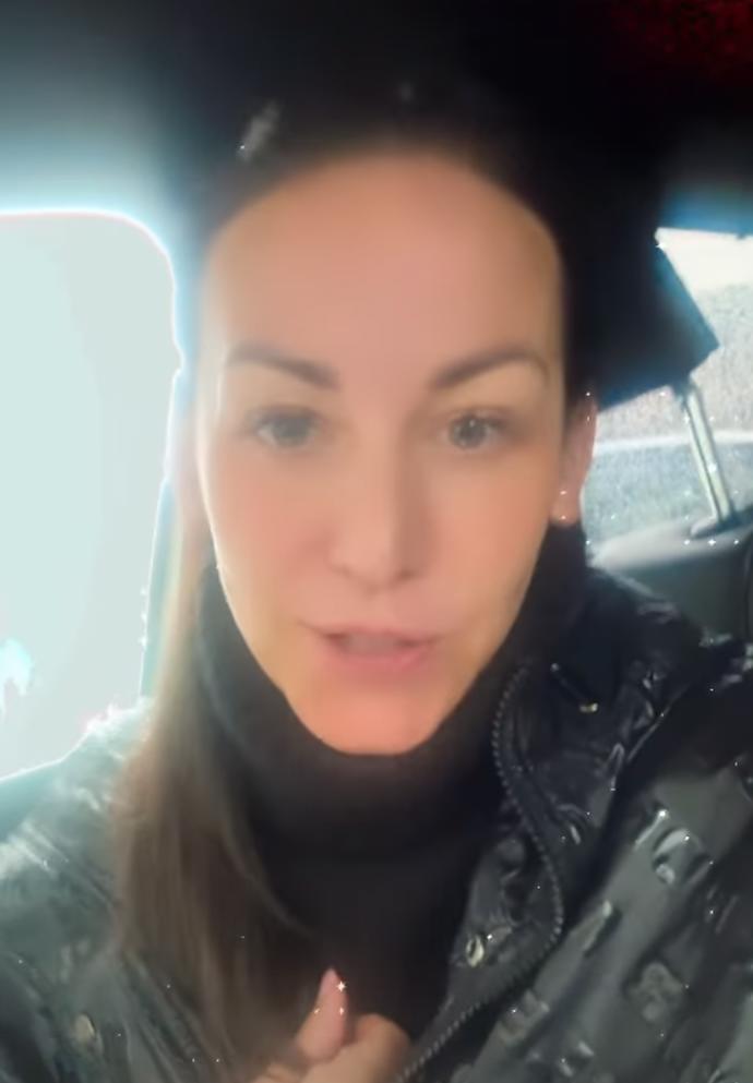 FOTO: Agáta Hanychová musela vyzvednout Miu ze školky a poté ji odvézt na tenis. – stránka 1650