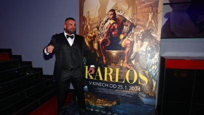 FOTO: Karlos Vémola si užívá svůj večer.