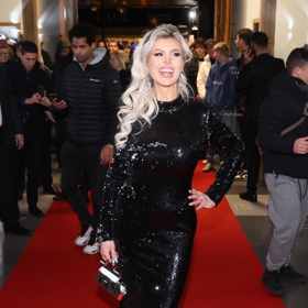 O líčení se Lele postarala make-up artistka Anastasia Ščukova.