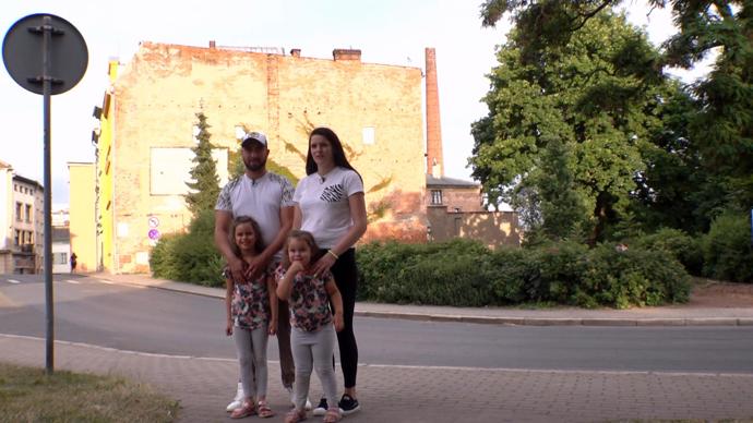 FOTO: Čtyřčlenná rodinka ve Výměně. – stránka 453