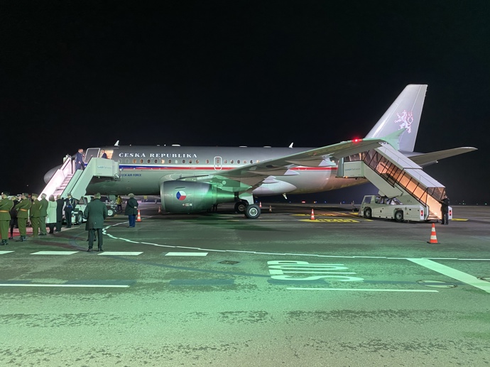 FOTO: Takto vypadá vládní speciál. – stránka 2204