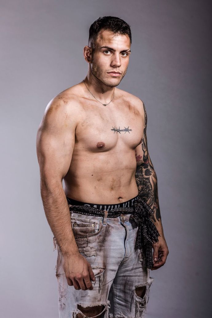 FOTO: Filip Křížek je v kmeni Lovců. – stránka 856