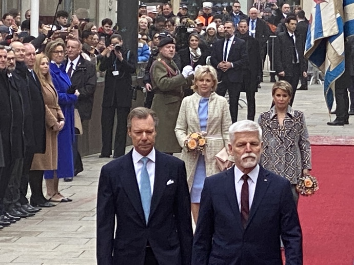 FOTO: Prezidentský pár je na návštěvě Lucemburska. – stránka 982