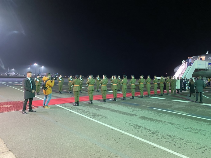 FOTO: Přílet na letiště v Lucembursku proběhl bez komplikací. – stránka 2202