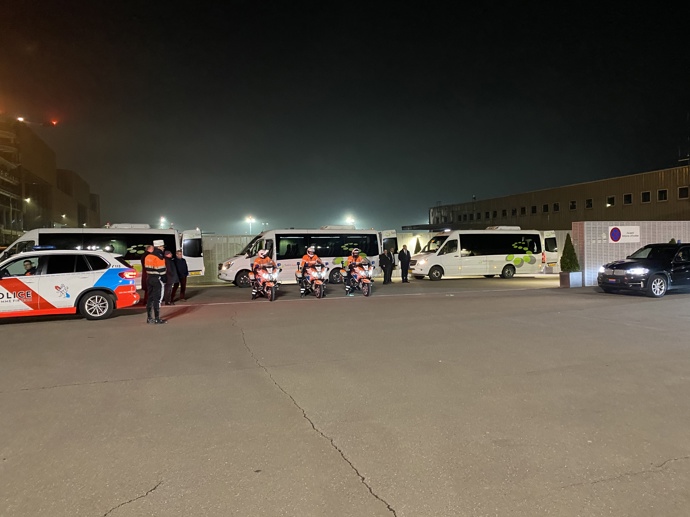 FOTO: Na vše dohlížela policie. – stránka 2201