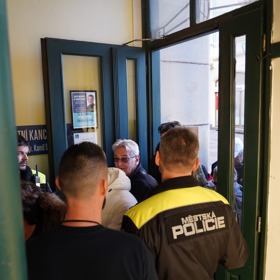 Pořadatelskou službu zastala městská policie.