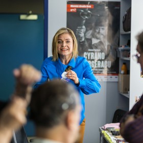 Získá Zuzana Zlatohlávková za svoji roli potrhlé moderátorky Českého lva?