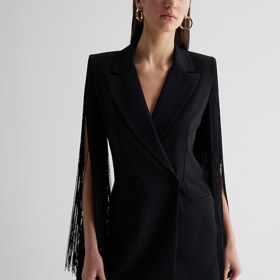 Sako s třásňovými prvky na rukávech, Express, 4 990 Kč