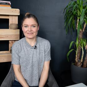 Zuzana Zlatohlávková promluvila o zákulisí seriálu v talkshow Na kafeečko.