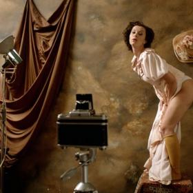 Máša Málková ve filmu Fotograf.