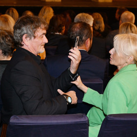 Veronika Žilková vyrazila do divadla s partnerem.