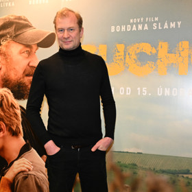 Herec Martin Pechlát na premiéře filmu Sucho.