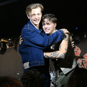 Tom Sean si zazpíval se Šimonem Oppem.