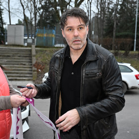 Jaromír Jágr je hokejová legenda.