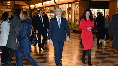 FOTO: Petr Pavel přichází na premiéru.