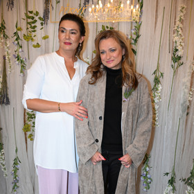 Moderátorka Jana Adamcová se zakladatelkou Levandulového údolí Helenou Neumannovou, jejíž brunch v dopoledních hodinách Jana navštívila.