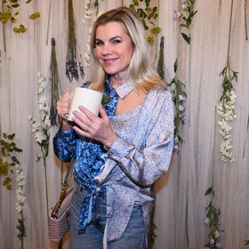 Leona Machálková si kvůli hlasivkám pořídila sonický inhalátor díky kterému inhaluje své oblíbené bylinky.