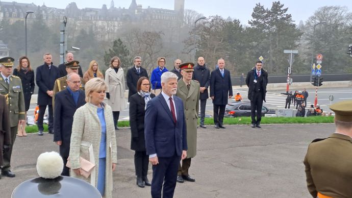 FOTO: Prezidentský pár. – stránka 2194